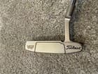 Titleist Scotty Cameron - Cameron & Crown Newport Putter 33”