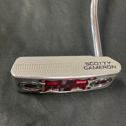 Mint Titleist Scotty Cameron Select Square Back Mint Putter Right-Handed 34"