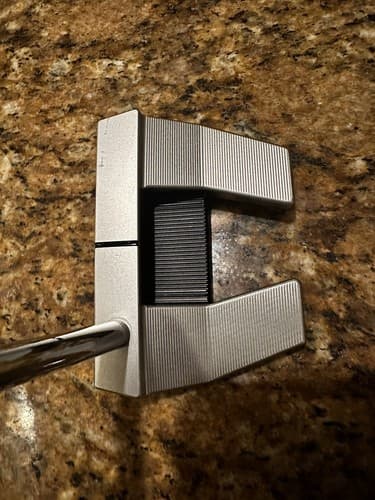 2023 SCOTTY CAMERON PHANTOM X 5 PUTTER / 35”